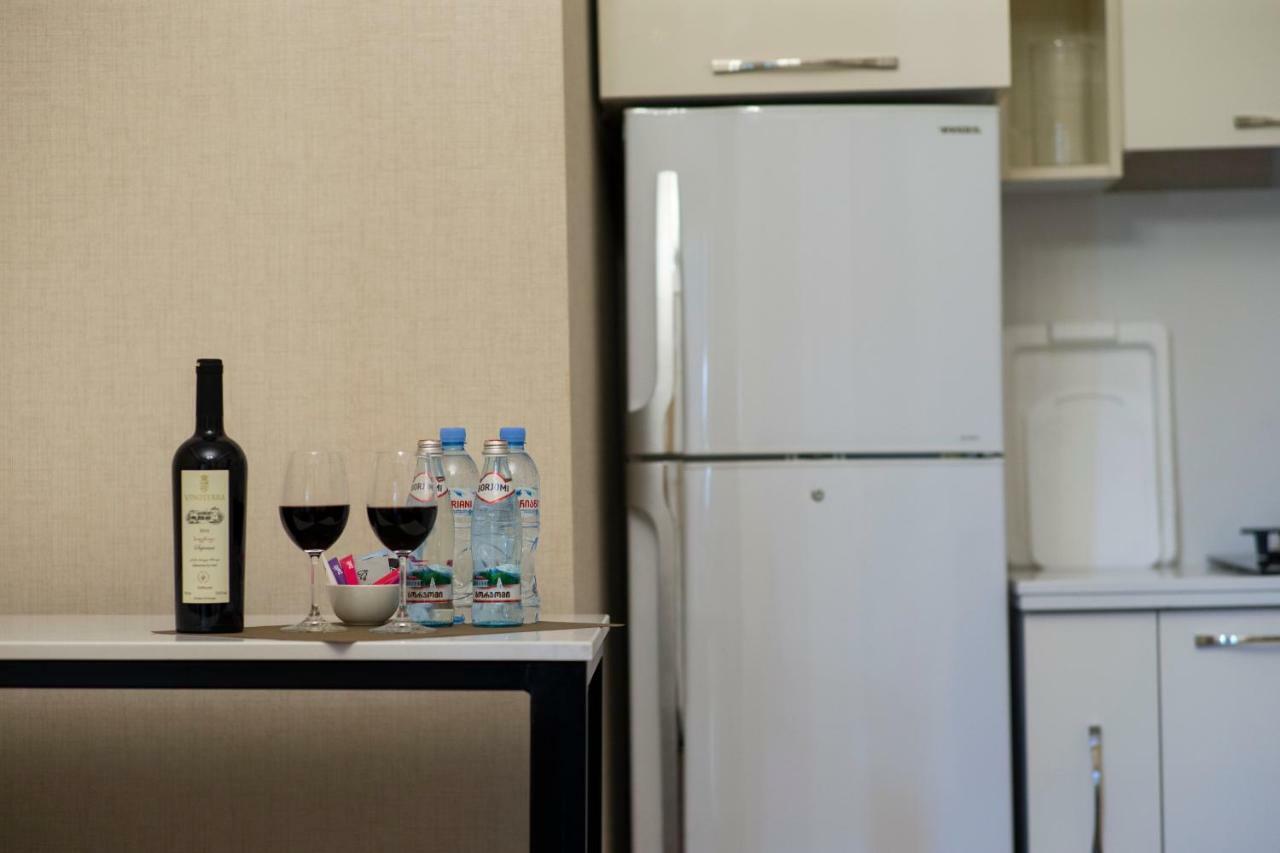 Golden Nugget Apartment Тбилиси Экстерьер фото