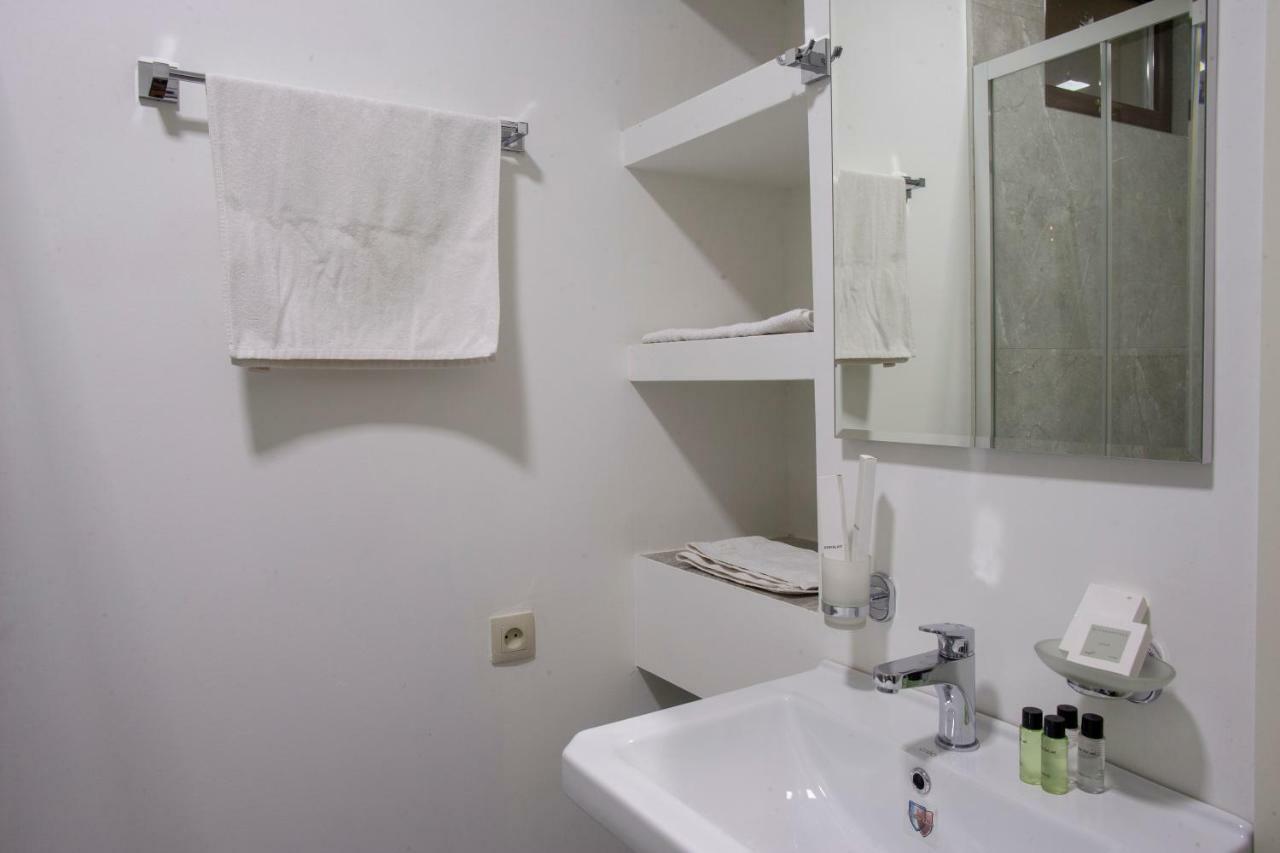 Golden Nugget Apartment Тбилиси Экстерьер фото